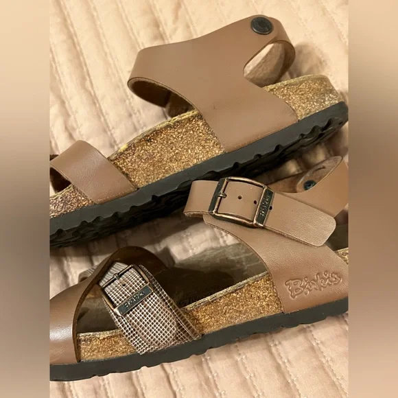 Birkenstock Birkis Lillie Brown Size 7- 
7 1/2 Plaid faux Leather Flat Sandals - Picture 2 of 5